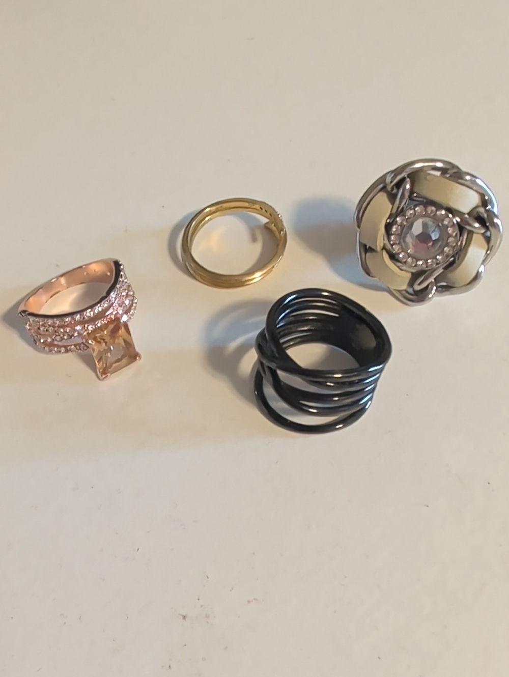 Mixed Metal Women's Fashion Ring Set - Gold, Rose Gold, Black, Silver